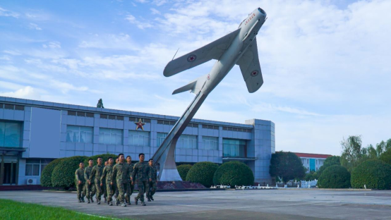 中国空军航空工程大学，培养航空精英的摇篮，中国空军航空工程大学，航空精英的培育摇篮