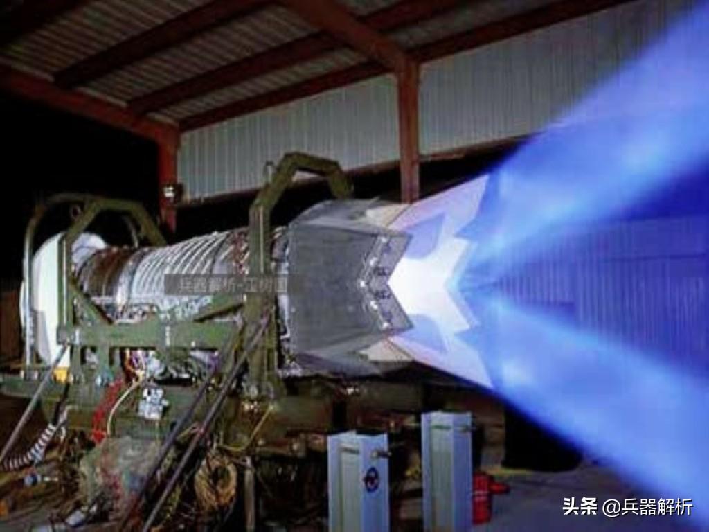 心神战斗机，心神合一，空中霸主崭露头角，心神战斗机，空中霸主，心神合一的崛起