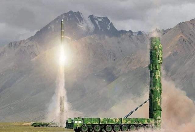 东风41真的有那么厉害吗?解析其战略意义与技术实力,东风41战略导弹的深度解析,战略意义与技术实力探讨