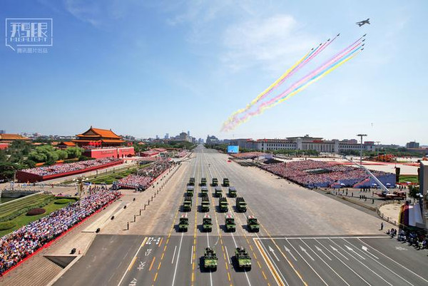阅兵方队走过天安门的时间，历史与荣耀的瞬间定格，阅兵方队，天安门下的历史与荣耀瞬间