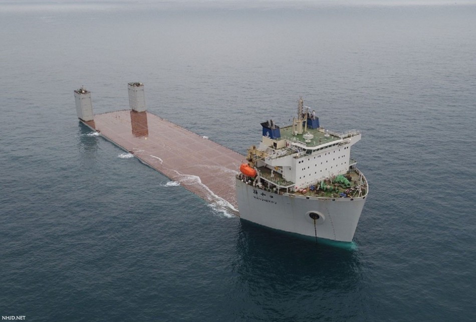 启瑞号半潜船,引领深海探索新时代的巨擘,启瑞号半潜船,深海探索新时代的领航者