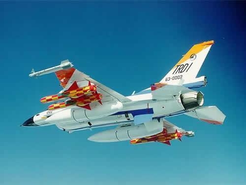 揭秘F-2战机，性能、历史与影响，揭秘F-2战机，性能、历史与深远影响