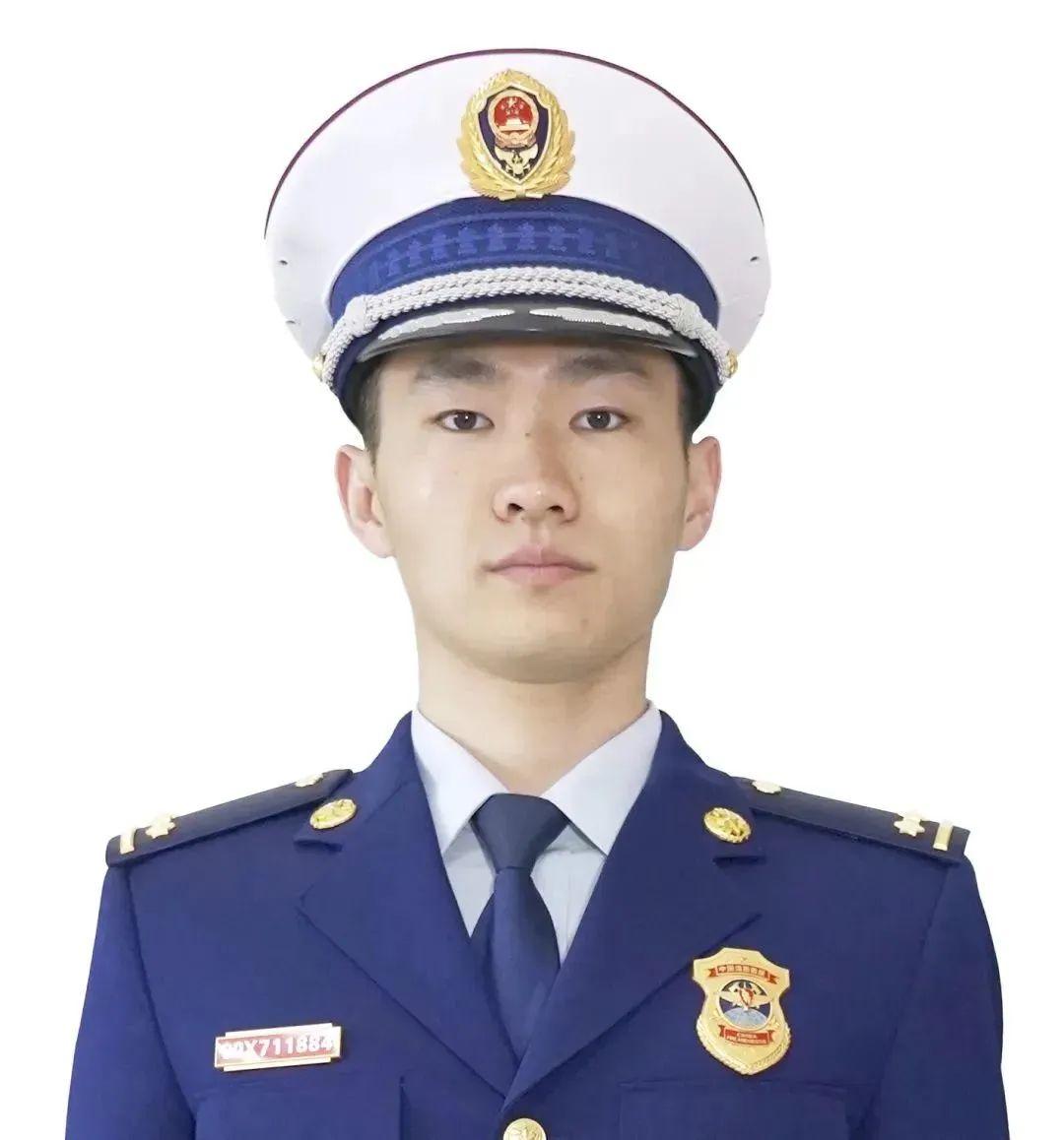 部队夏季常服，功能与时尚并存的选择，部队夏季常服，时尚功能与实用性的完美结合