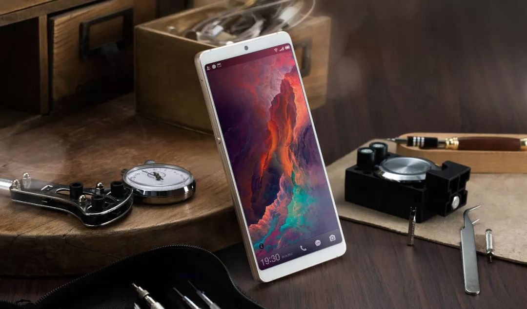 全面屏成年人的壁纸,时尚与个性的完美结合,全面屏成年人壁纸,时尚个性完美融合