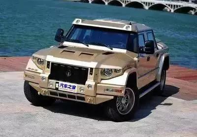 像装甲车的SUV，越野装甲车的崛起与独特魅力，越野装甲车的独特魅力与崛起，装甲车SUV的霸主地位揭秘
