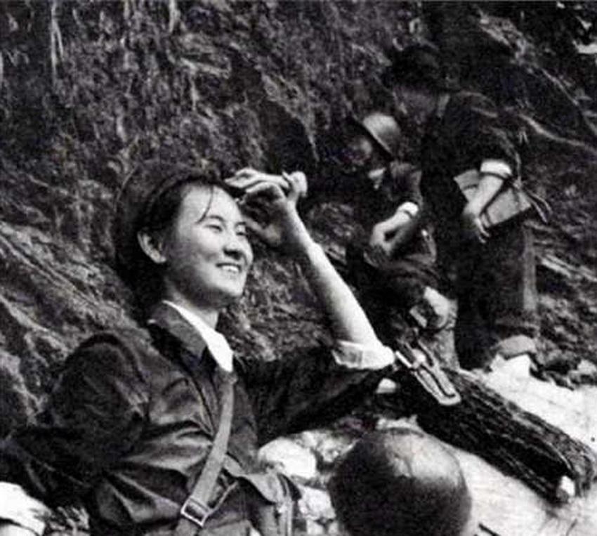 中国女兵照片高清图片,展现飒爽英姿的时代风采,中国女兵高清图片展现飒爽英姿与时代风采