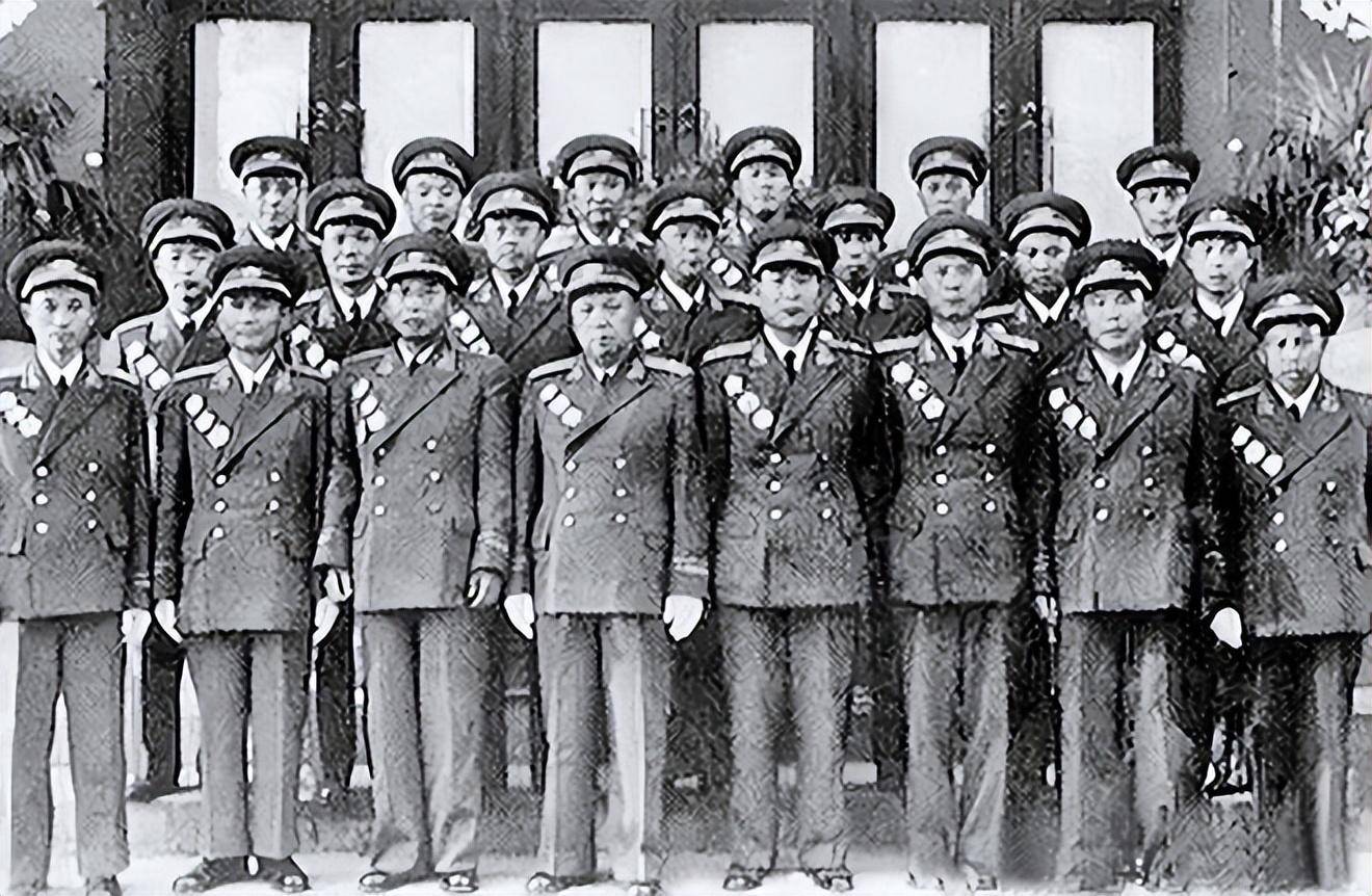 纪念那些英勇无畏的先驱——55年授衔的开国将军们，纪念英勇先驱，开国将军的荣耀岁月