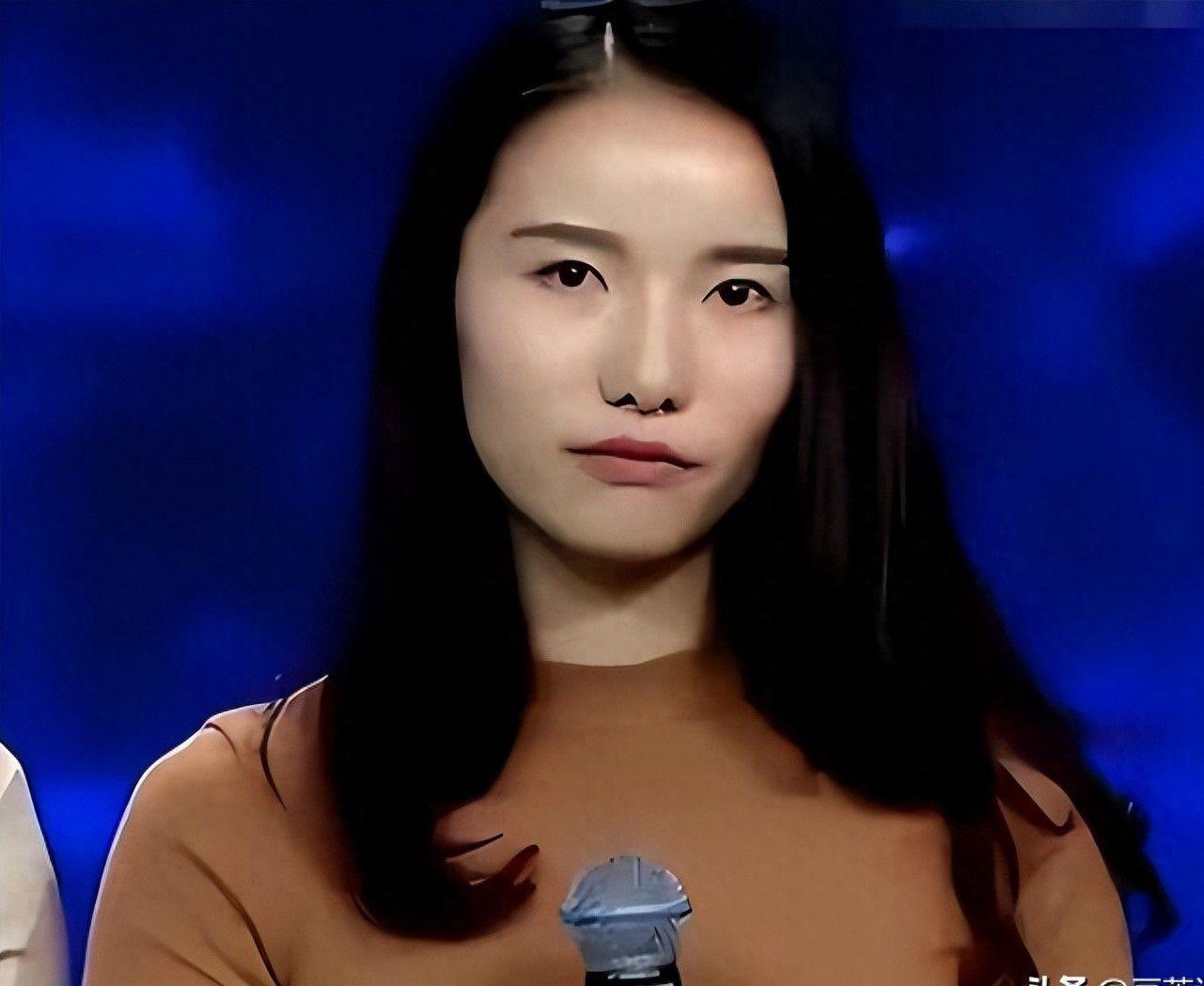 肖晶晶的认亲与离婚，人生旅途中的波折与挑战，肖晶晶认亲与离婚，人生波折与挑战的历程