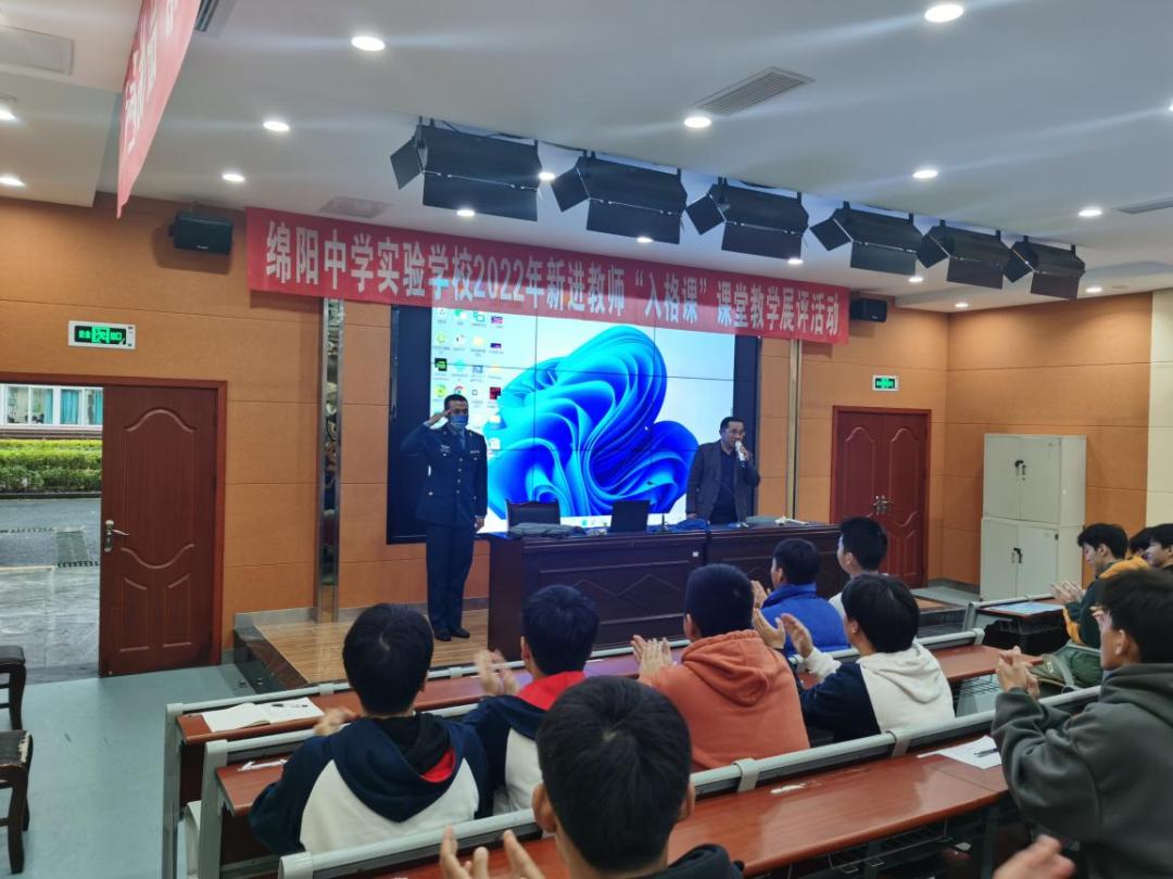 中国空军航空大学录取分数及四川考生报考指南，中国空军航空大学录取分数及报考指南（针对四川考生）