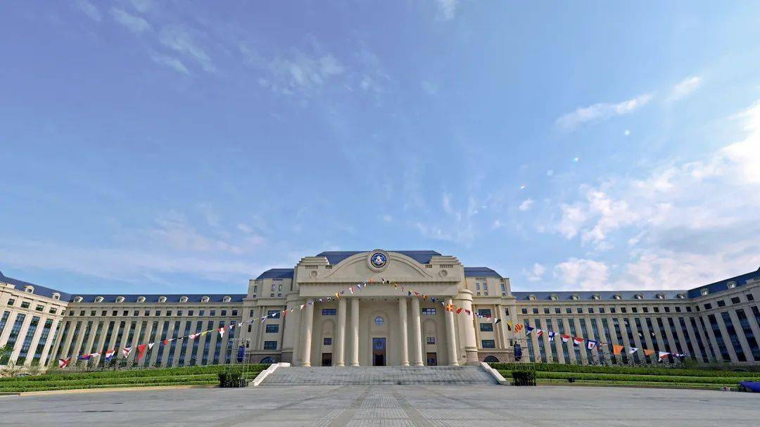 海军潜艇学院青岛,培养精英人才的摇篮,海军潜艇学院青岛,精英人才的摇篮培育地