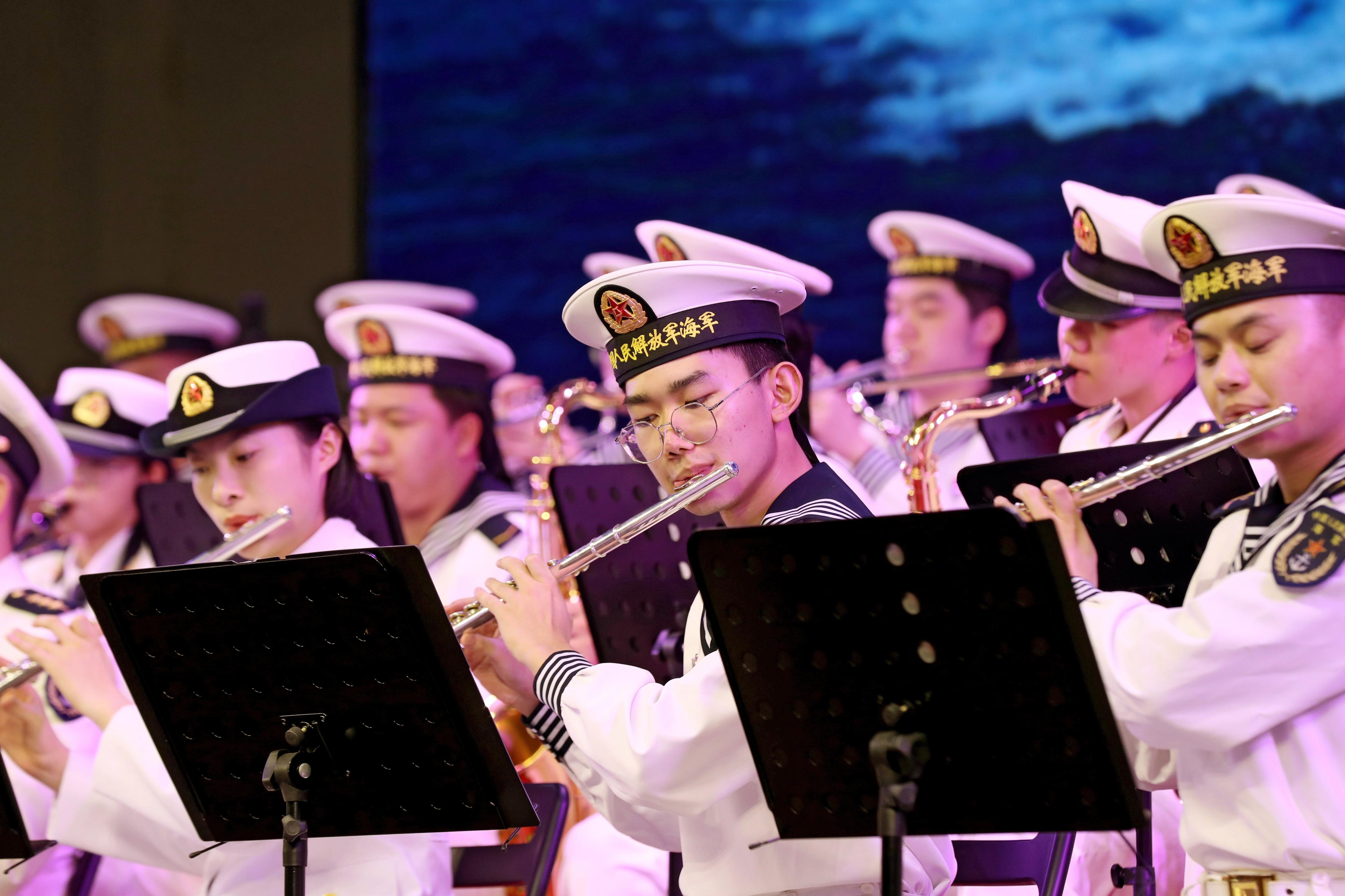 海军节音乐会，海洋的旋律与音乐的交响，海军节音乐会，海洋旋律与音乐交响之夜