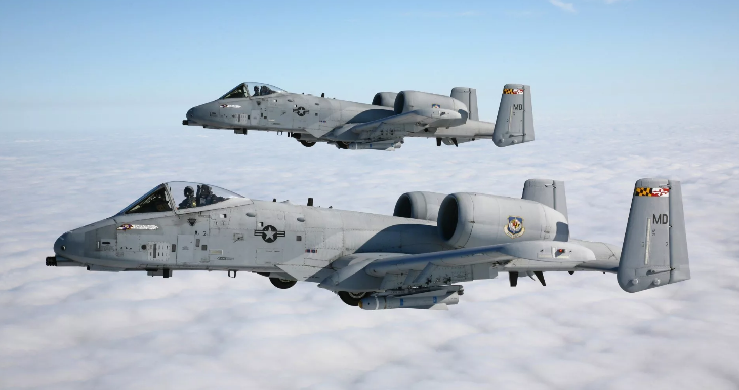 探索A-10攻击机的同类型战机，性能与角色的比较，A-10攻击机的同类战机深度对比，性能与角色探索