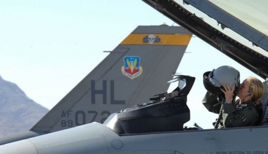 中国战斗机飞行员工资概况,中国战斗机飞行员工资概览