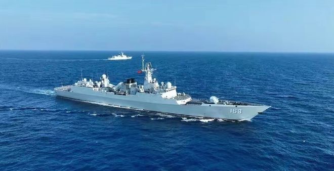 关于我国海军舰艇052B导弹驱逐舰改装的深度解析，我国海军舰艇052B导弹驱逐舰改装深度剖析
