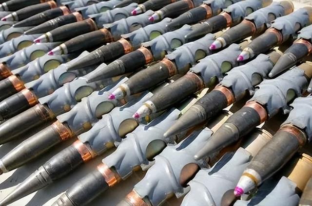 近防炮,炮弹还是子弹?解析其独特性质与功能,近防炮,炮弹还是子弹?深度解析其独特功能与性质