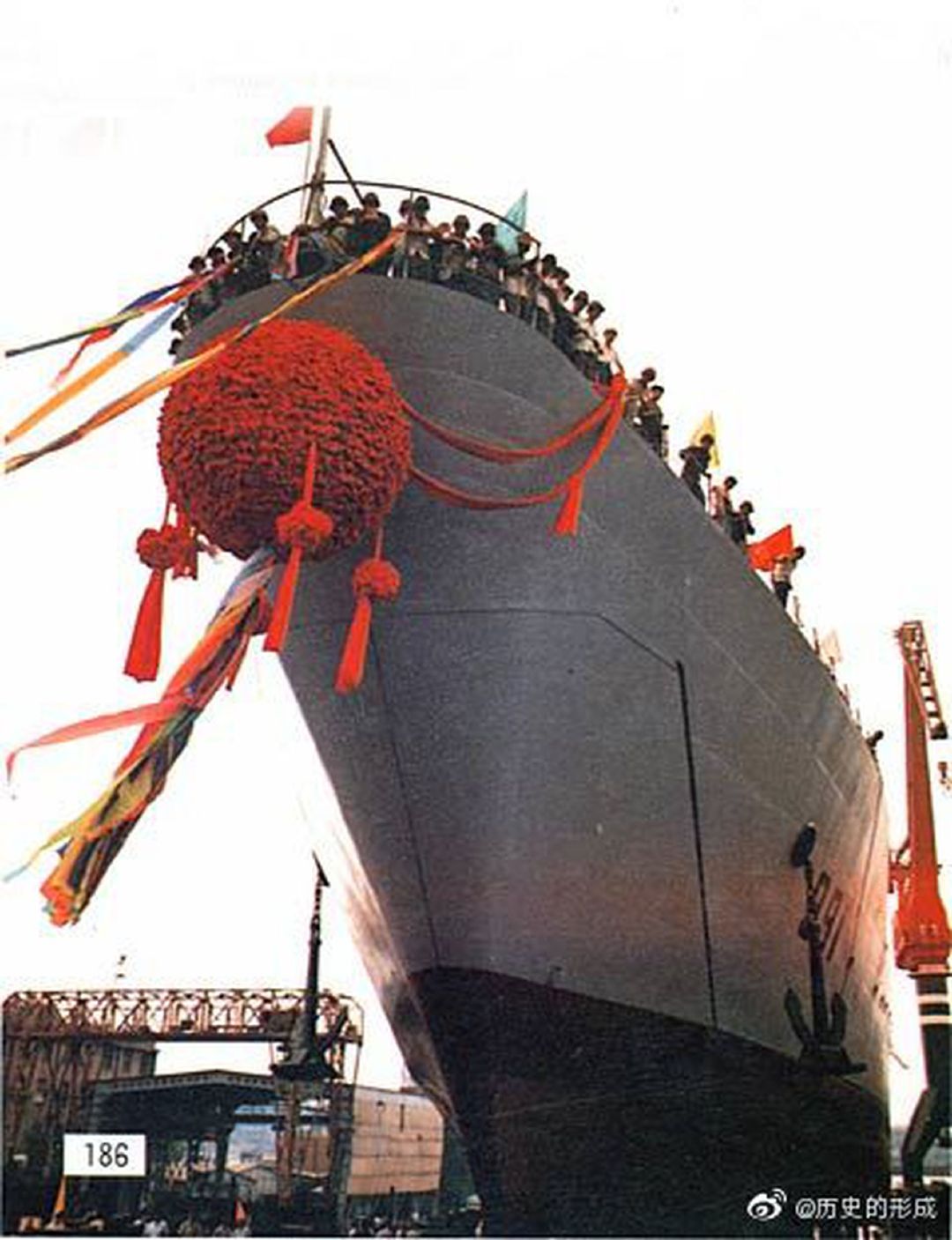 揭秘中国海军的巨舰,991登陆舰,揭秘中国海军巨舰,991登陆舰战力展示