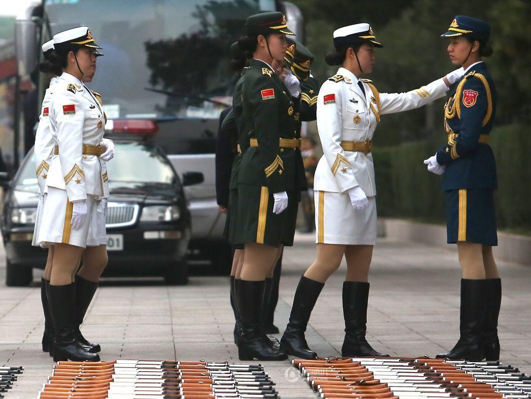 中国人民解放军仪仗队女兵，驻地之光，中国人民解放军仪仗队女兵，驻地之光闪耀荣耀