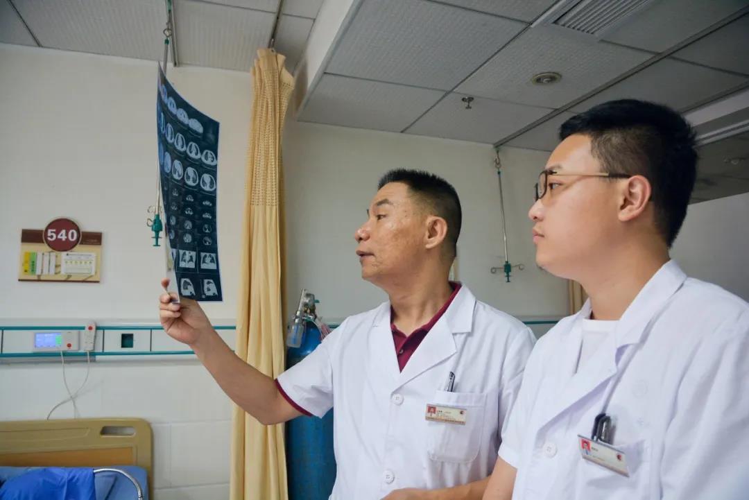 揭秘中国海军新利器，055万吨大驱泉州舰的崛起与战略意义，中国海军新利器揭秘，泉州舰崛起与战略意义探讨