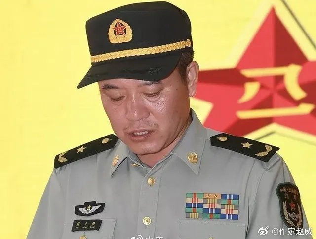 十四集团军司令，英勇无畏的军事领袖，十四集团军司令，英勇无畏的军事领袖