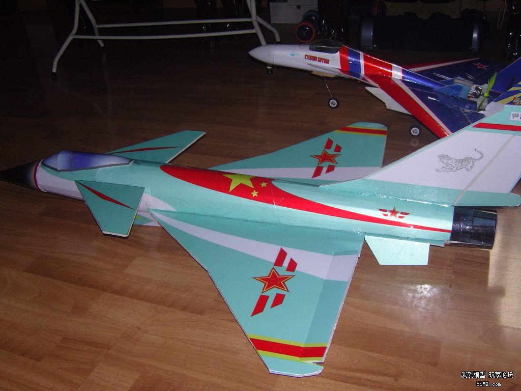 歼-10战斗机折叠方法,现代空战中的科技奇迹,现代空战科技奇迹,歼-10战斗机折叠技术揭秘