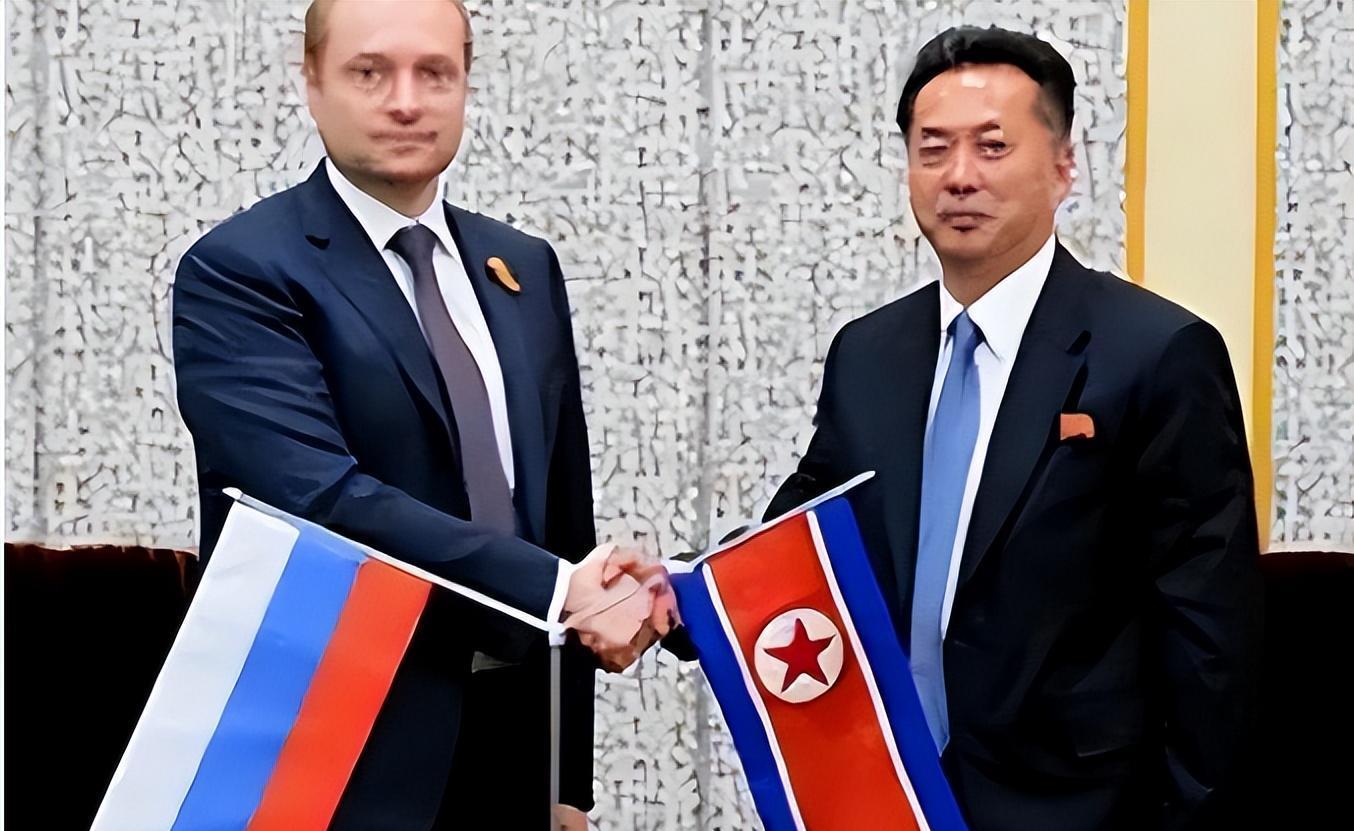 国防对军事的重要性，国家安全的核心支柱，国防建设，军事力量的基石与国家安全的守护神