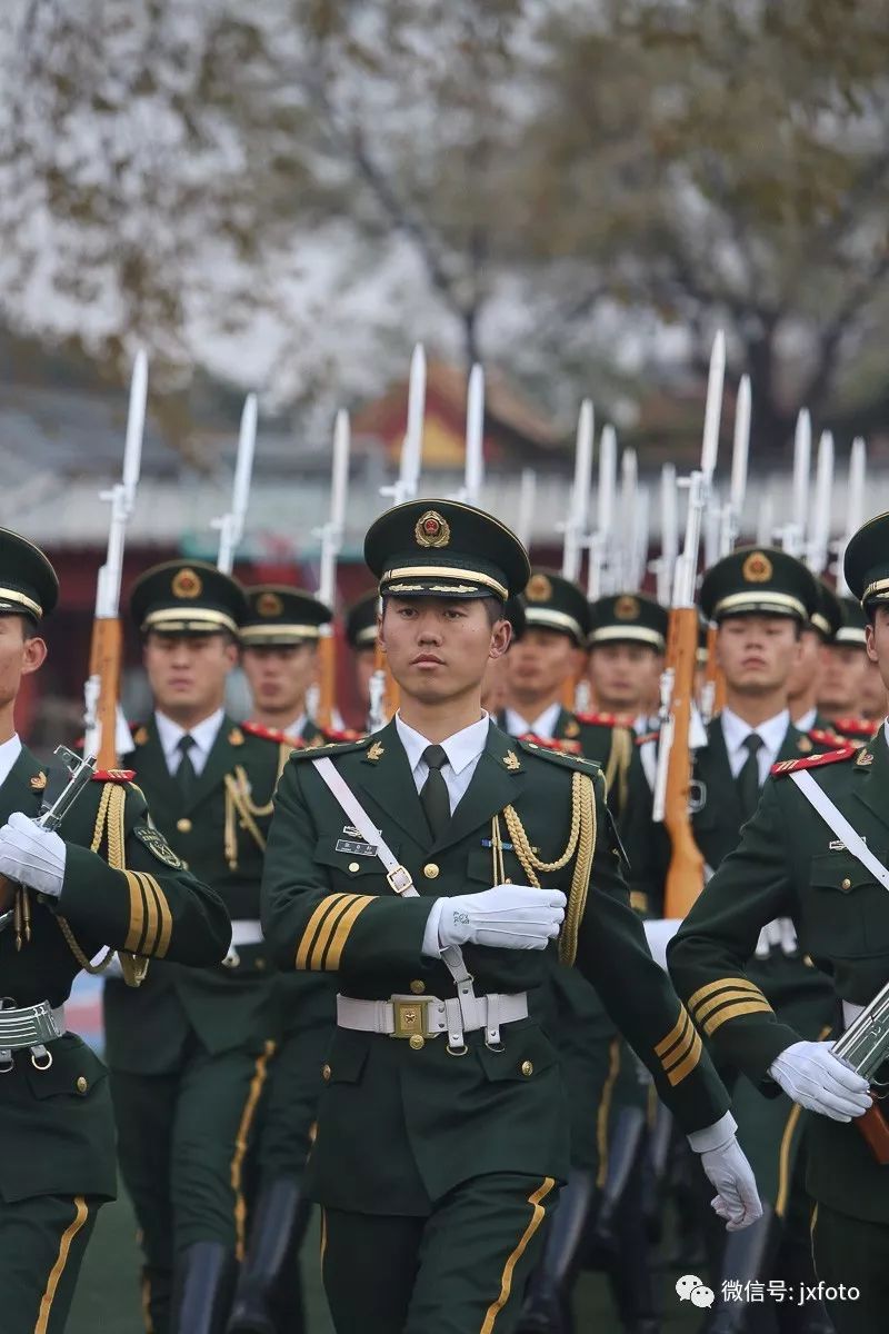 国旗护卫队最新图片，荣耀与责任的象征，国旗护卫队风采，荣耀与责任的象征图片展示