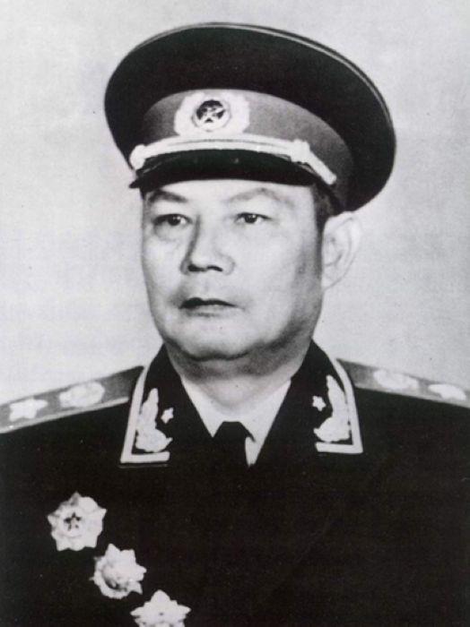 谁是解放海南岛的总指挥，解放海南岛战役总指挥是谁？