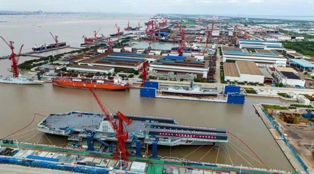 福建舰航母的飞机搭载能力分析，福建舰航母飞机搭载能力解析