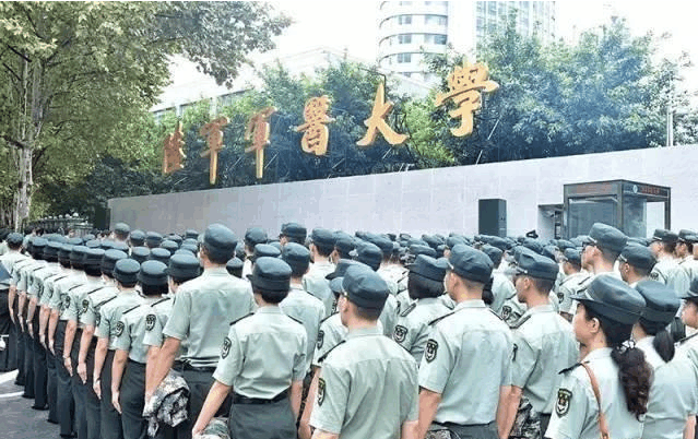 中国陆军军医大学的所在地及其重要性，中国陆军军医大学所在地及其重要性解析