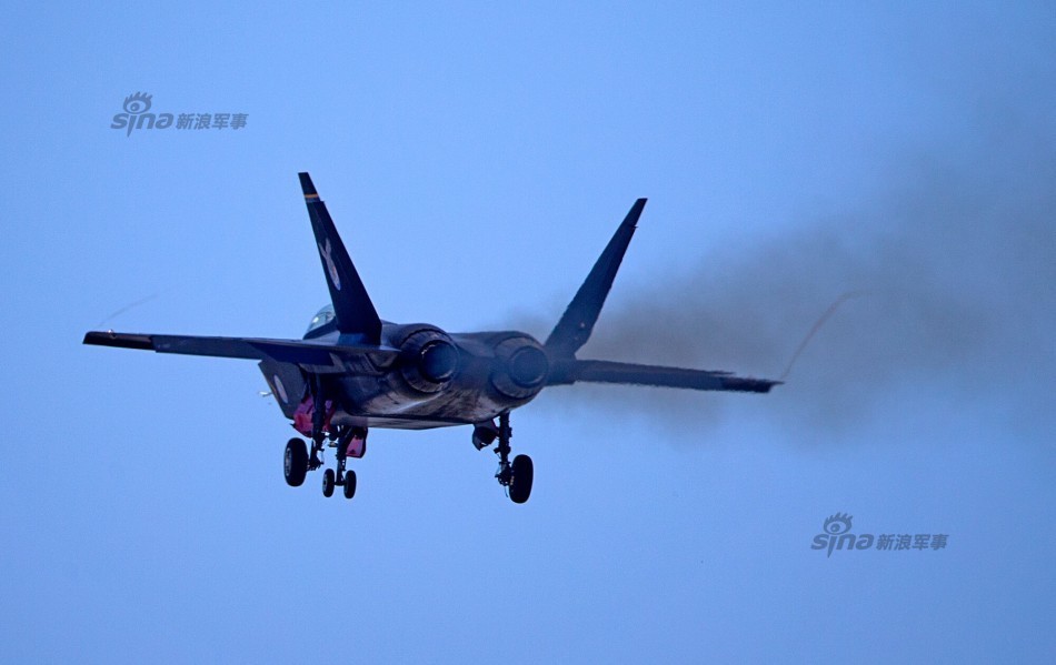 鹘鹰战机上的鹰,空中霸主的新篇章,鹘鹰战机展翅高飞,空中霸主新篇章开启