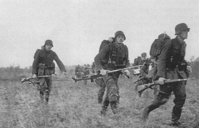 德国虎式坦克的生产总量探究,德国虎式坦克生产总量深度解析