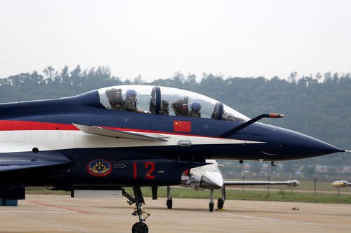 歼-10战斗机,我国独立研制的隐身战机的里程碑,歼-10战斗机,中国隐身战机发展的里程碑