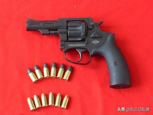 关于92式警用枪的研究与探讨,92式警用枪的研究与探讨,深入解析枪支性能及应用场景