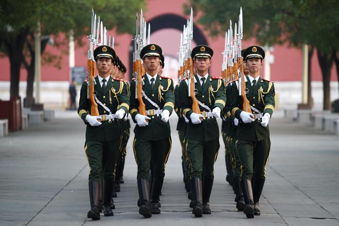 国宾护卫队与三军仪仗队，一道独特的国家礼仪风景线，国宾护卫队与三军仪仗队，国家礼仪的独特风景线