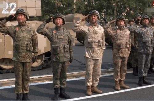 星空迷彩的几个版本，演变与特色，星空迷彩的演变历程，版本特色全解析