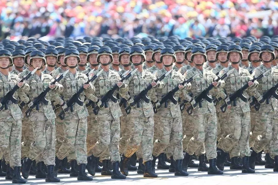 阅兵盛典 第2页