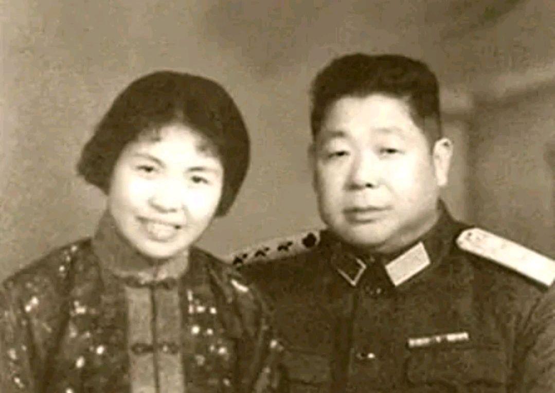 中国军队中的一支精锐之师，第十四集团军第四十师的历史与荣耀，中国第十四集团军第四十师的历史荣耀与精锐之师风采