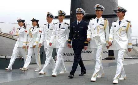 海军是什么兵种，海洋守护者的荣耀与使命，海军，海洋守护者的荣耀与使命
