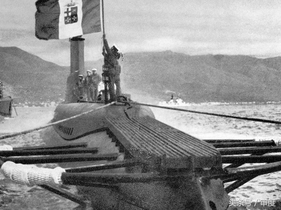 意大利女国防部长签字原图,揭示背后的故事与意义,意大利女国防部长签字背后的故事与深意揭秘