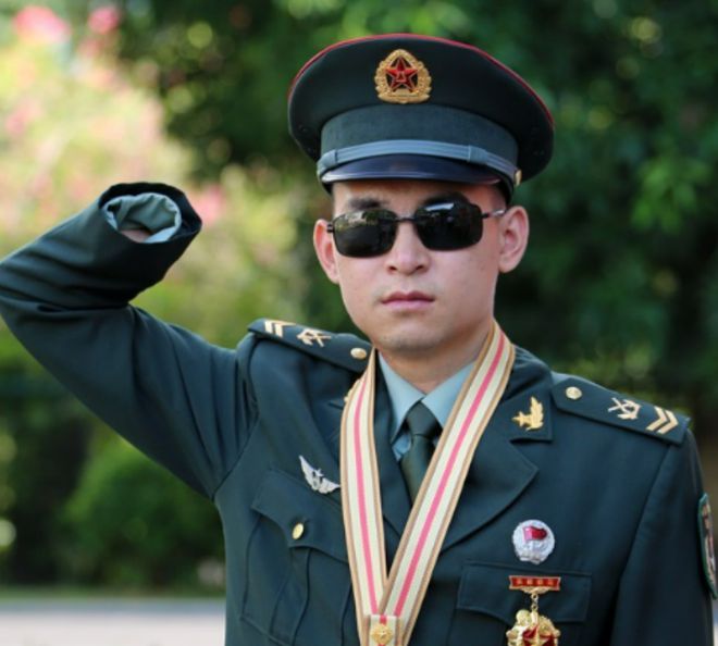 八一勋章的含金量与待遇，荣耀与尊崇的象征，八一勋章，荣耀与尊崇的象征，含金量与待遇彰显尊贵地位