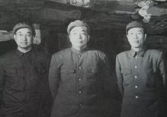 中国人民志愿军，司令兼政治委员的辉煌历程，中国人民志愿军司令兼政治委员的辉煌历程