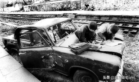 武汉停泊的军舰，历史、现状及其意义，武汉停泊的军舰，历史、现状与深远意义