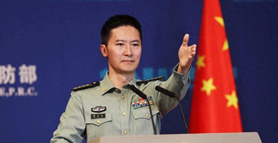 荣耀与我同行，2021大学生征兵宣传片观后感，荣耀与我同行，大学生征兵宣传片观后感