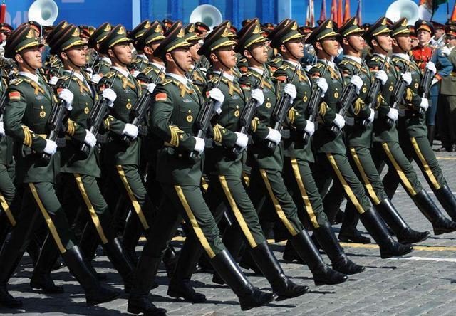 阅兵盛典中的新武器，揭示中国国防力量新面貌，阅兵盛典中的新武器，揭示中国国防力量全新面貌