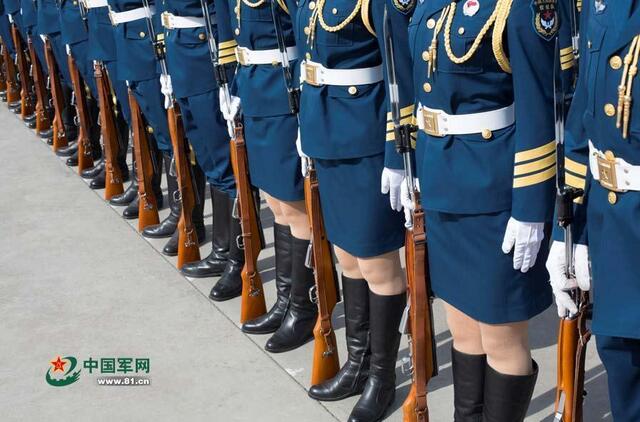 三军仪仗队女兵中队的程诚队长,三军仪仗队女兵中队队长程诚,巾帼不让须眉的领导力风采