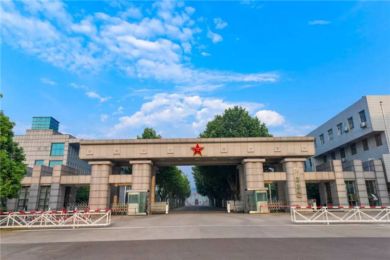 中国陆军装甲兵学院的辉煌历程与未来展望，中国陆军装甲兵学院，辉煌历程与未来展望