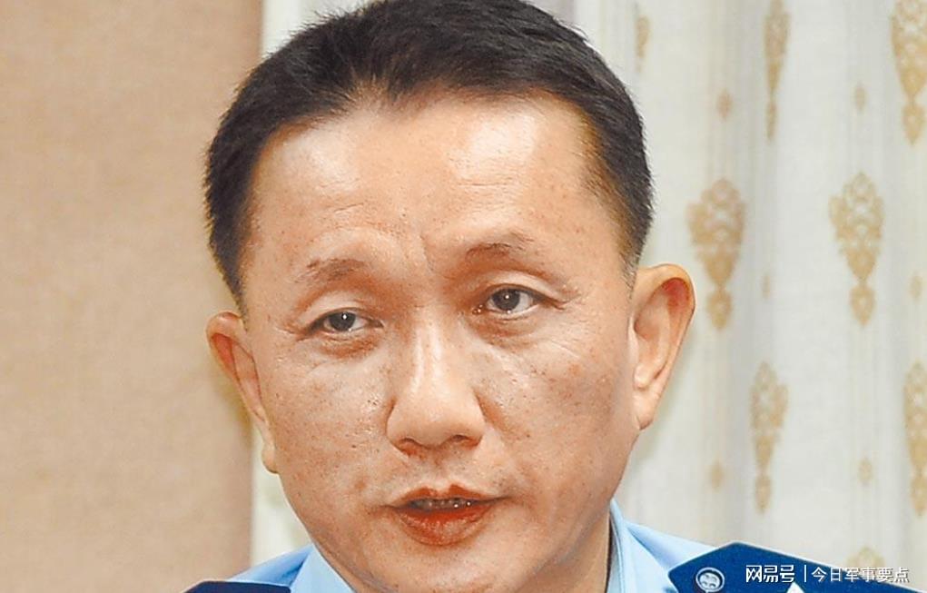 解放军东部战区新闻发言人的角色与职责，解放军东部战区新闻发言人角色与职责解析