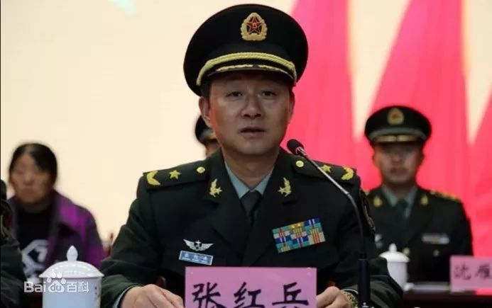 盖立民将军一家三口照片，家庭的力量与荣耀的传承，盖立民将军一家三口照片，家庭力量与荣耀传承的见证