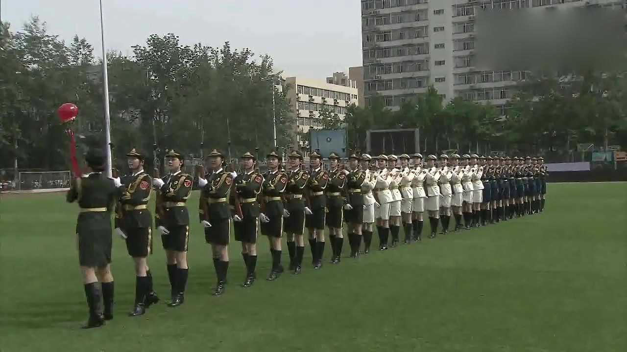 解放军女兵仪仗队操枪视频,展现力量与荣耀的篇章,解放军女兵仪仗队操枪风采,力量与荣耀的展现