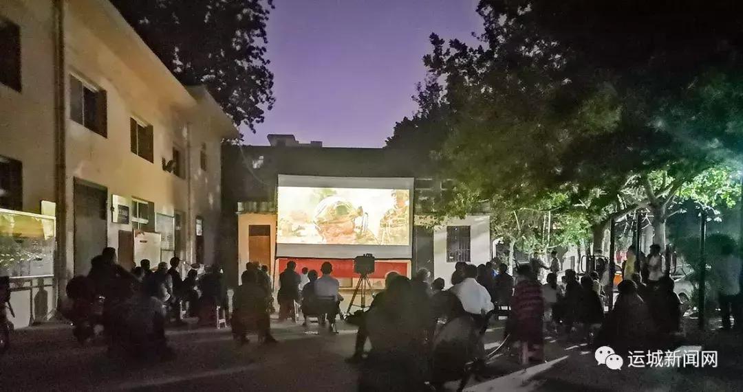 蛟龙突击队撤侨照片，展现国家力量的瞬间，蛟龙突击队撤侨照片，展现国家力量的辉煌瞬间